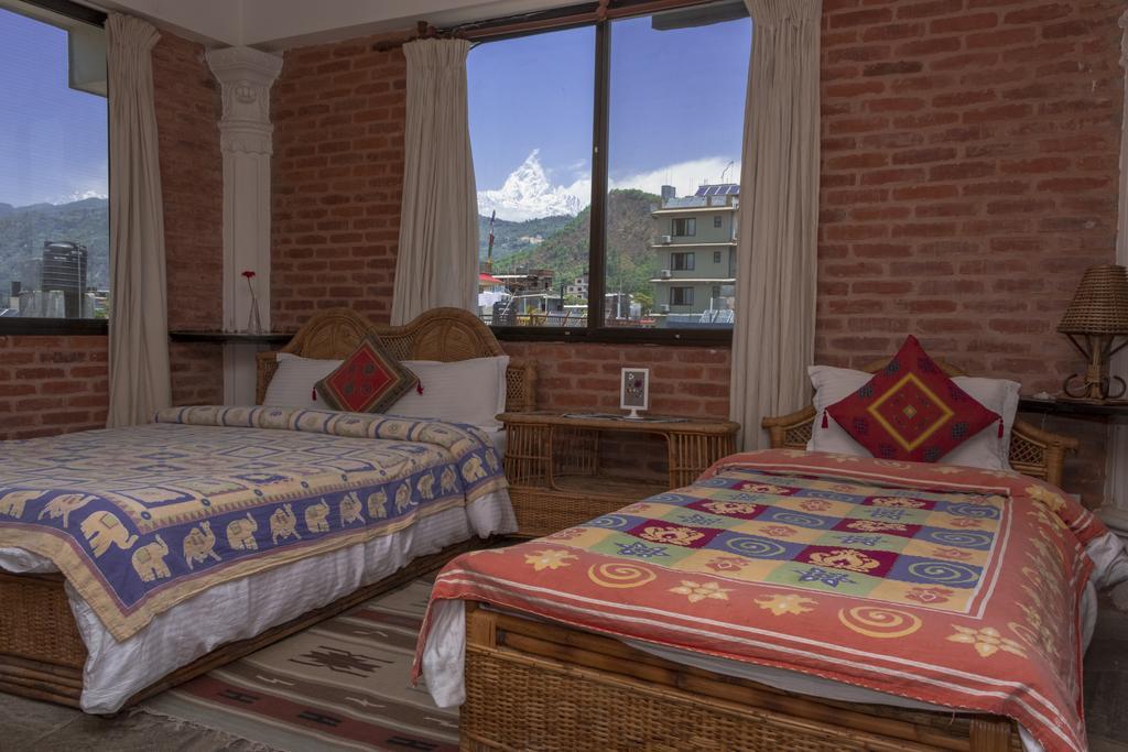 Peace Eye Guest House Pokhara Exterior photo